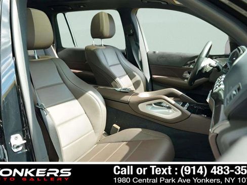 Used 2022 Mercedes-Benz GLS 450 4MATIC image 33