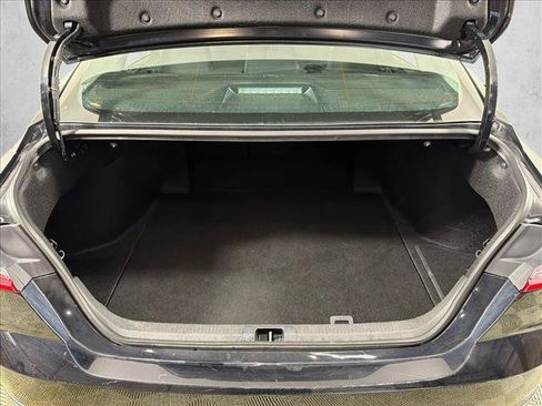 Used 2025 Toyota Camry LE FWD image 18