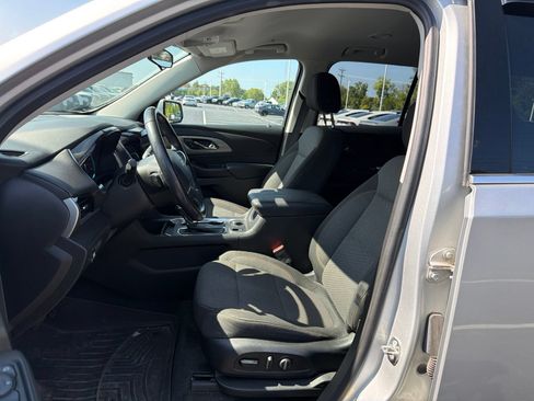 Used 2018 Chevrolet Traverse LT FWD image 10