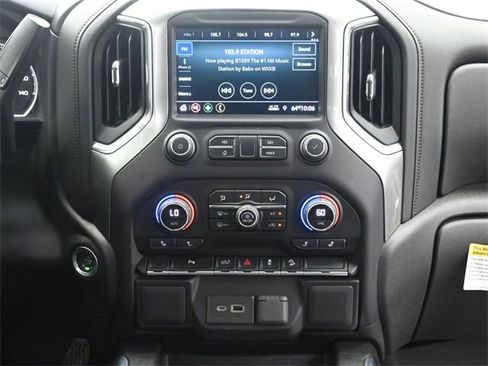 Used 2022 Chevrolet Silverado 1500 LT Trail Boss w/ Safety Package image 27