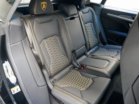 Used 2022 Lamborghini Urus image 87