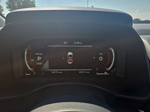 Used 2024 Nissan Rogue Platinum w/ Platinum Premium Package AWD/4WD image 16