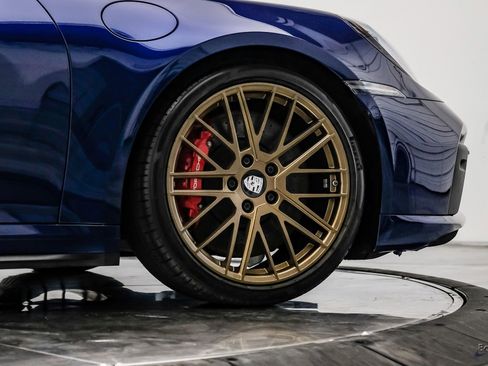 Used 2021 Porsche 911 Turbo image 93