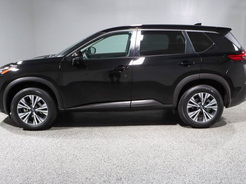 Used 2022 Nissan Rogue SV AWD/4WD image 10