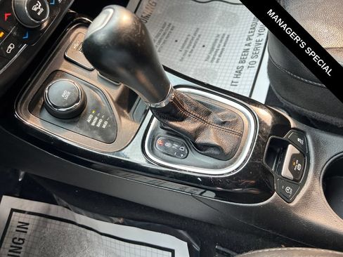 Used 2019 Jeep Compass Limited AWD/4WD image 23