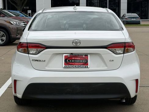 Certified 2025 Toyota Corolla LE FWD image 5