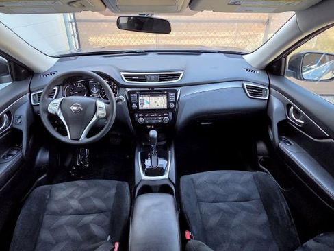 Used 2016 Nissan Rogue SV w/ SV Premium Package AWD/4WD image 13