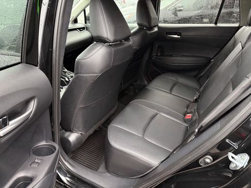 Certified 2024 Toyota Corolla Cross XLE image 13