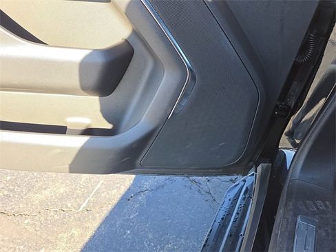 Used 2025 Chevrolet Tahoe LT image 32