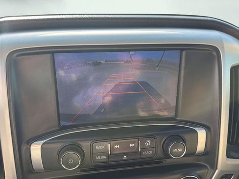 Used 2015 GMC Sierra 2500 SLT w/ Driver Alert Package image 16