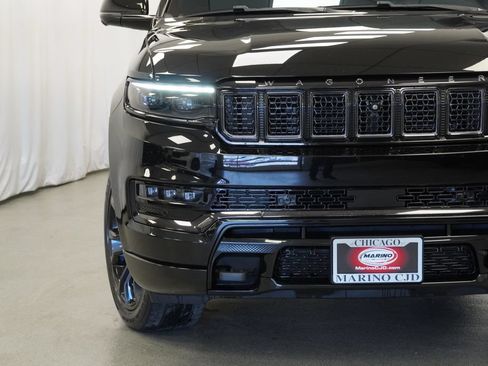 Used 2022 Jeep Grand Wagoneer Series II AWD/4WD image 7