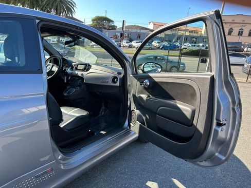 Used 2018 FIAT 500 e image 38