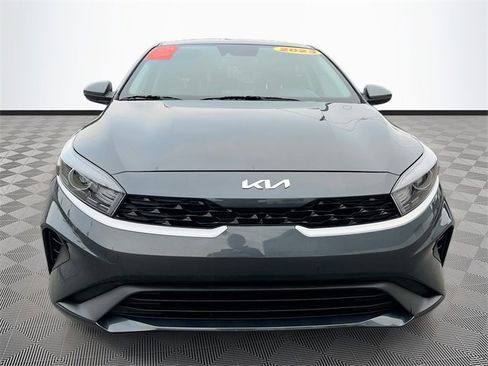 Used 2023 Kia Forte LXS image 2