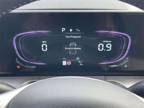 New 2025 Kia Telluride S image 32