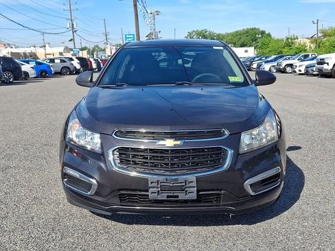 Used 2015 Chevrolet Cruze LT FWD image 2