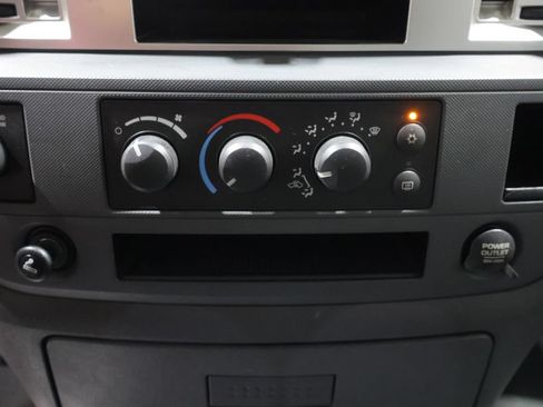 Used 2007 Dodge Ram 1500 Truck SLT w/ Mopar Chrome Edition Group AWD/4WD image 25