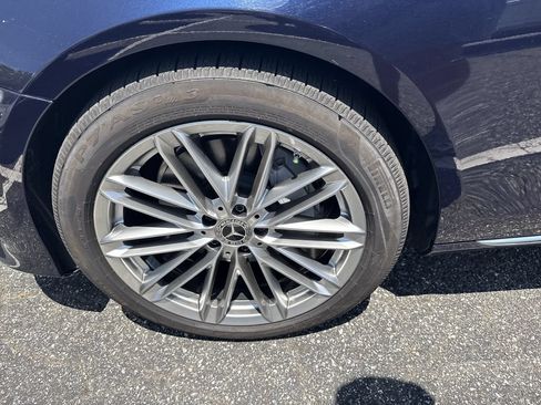 Used 2017 Mercedes-Benz E 300 image 13