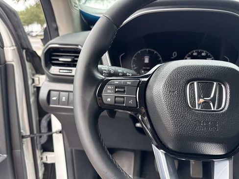 Certified 2023 Honda Pilot Touring image 31