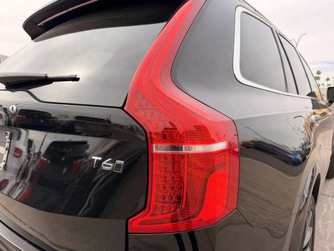 Used 2016 Volvo XC90 T6 Momentum image 43