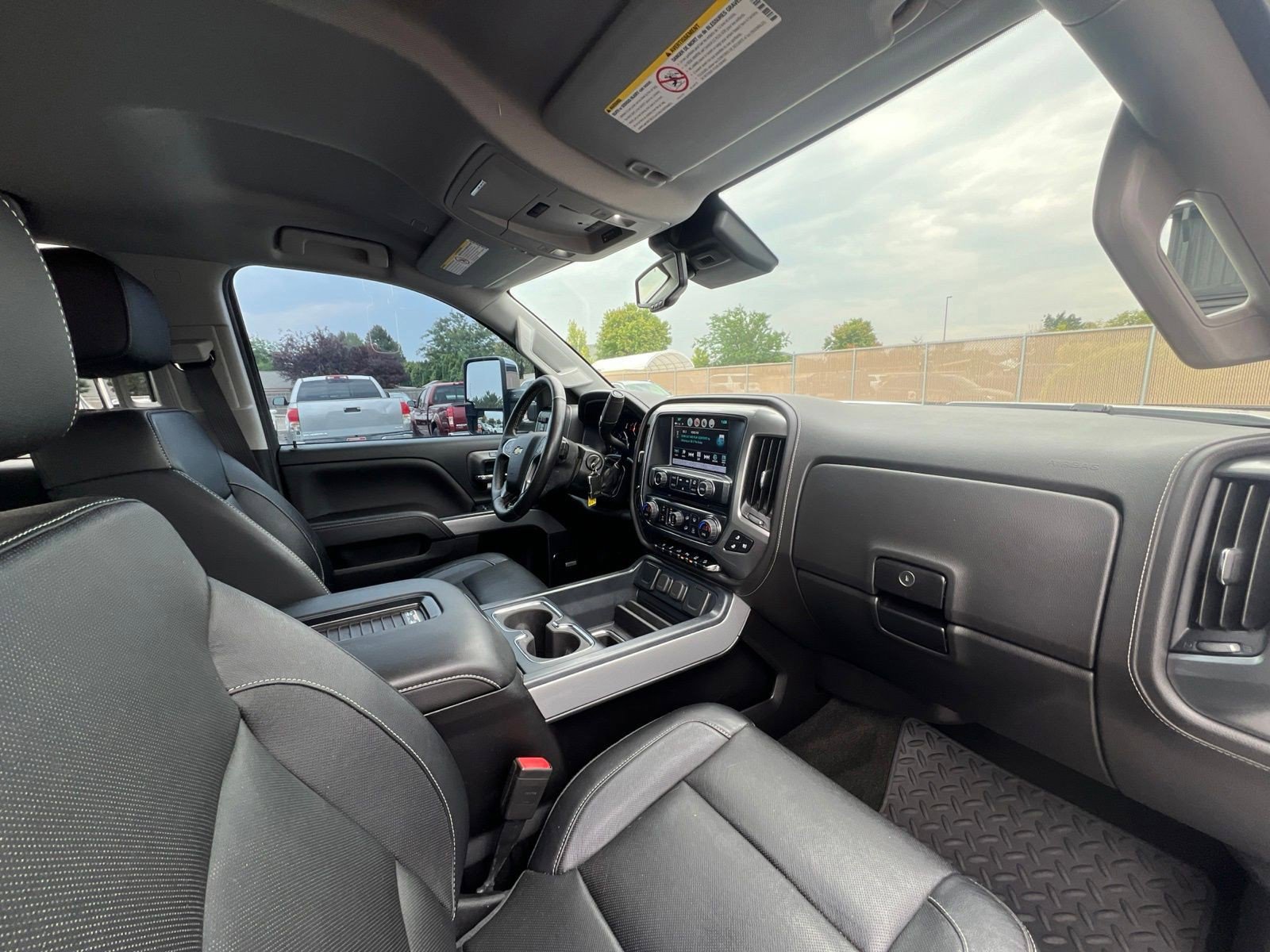 Used 2018 Chevrolet Silverado 2500 LTZ w/ Vortec Plus Package AWD/4WD image 12