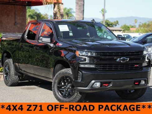 Used 2021 Chevrolet Silverado 1500 LT Trail Boss w/ Bed Protection Package image 2