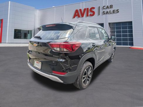 Used 2025 Chevrolet TrailBlazer LT AWD/4WD image 6