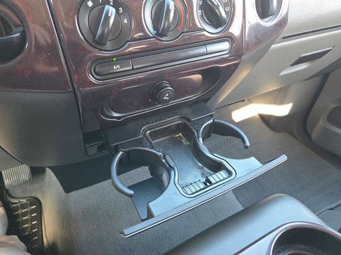 Used 2004 Ford F150 XLT image 36