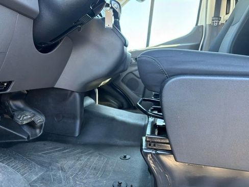 Used 2024 Ford Transit 250 Low Roof w/ Exterior Upgrade Package RWD image 29