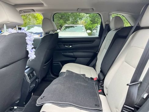 Used 2024 Honda CR-V EX image 8