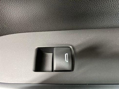 New 2025 Chevrolet Silverado 1500 LT image 39