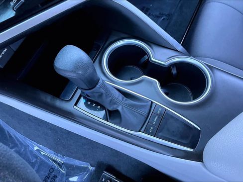 Used 2024 Toyota Camry LE image 17