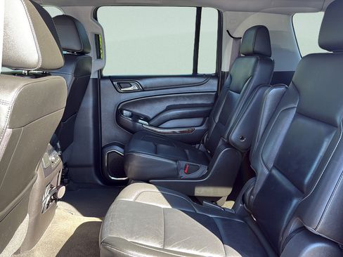 Used 2017 Chevrolet Suburban LT AWD/4WD image 18