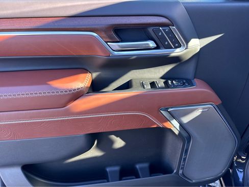 New 2026 GMC Sierra 2500 Denali Ultimate image 9