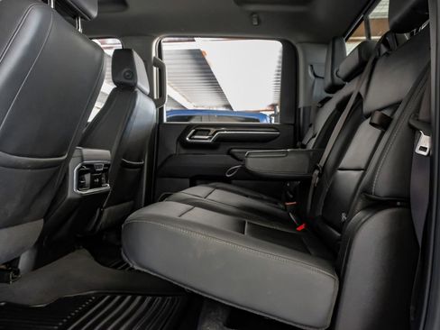 Used 2024 Chevrolet Silverado 2500 LTZ w/ LTZ Plus Package AWD/4WD image 38