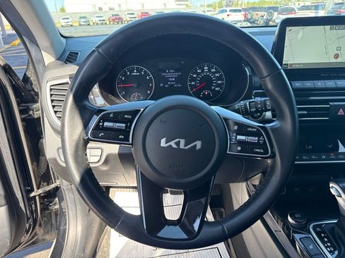 Used 2022 Kia Seltos EX AWD/4WD image 16