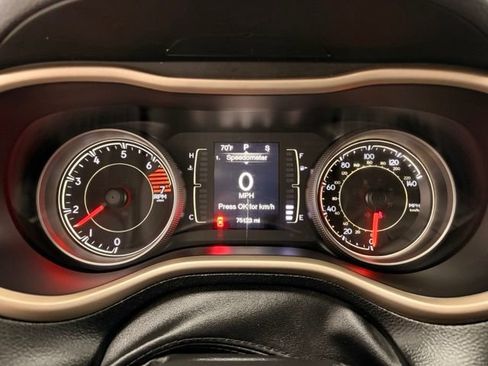Used 2016 Jeep Cherokee Latitude AWD/4WD image 15