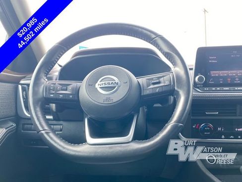 Used 2021 Nissan Rogue S image 17