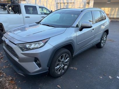 Used 2019 Toyota RAV4 Limited w/ Cold Weather Package