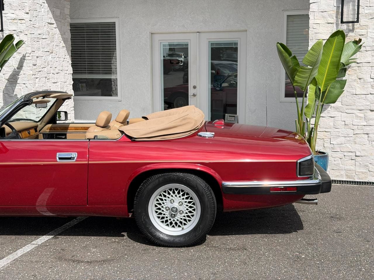 Used 1993 Jaguar XJS 4.0 Convertible RWD image 11