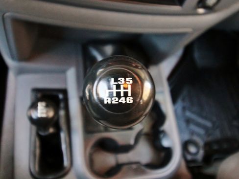 Used 2006 Dodge Ram 3500 Truck SLT image 34