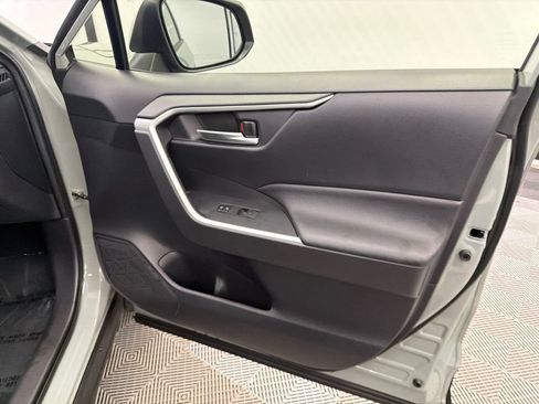 Used 2023 Toyota RAV4 XLE Premium FWD image 16