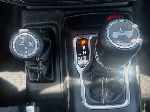 Certified 2023 Jeep Wrangler Unlimited Sahara AWD/4WD image 18