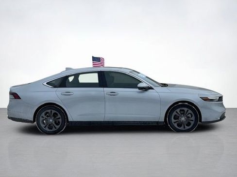 Used 2025 Honda Accord EX-L image 2