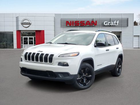 Used 2017 Jeep Cherokee Sport w/ Cold Weather Group AWD/4WD image 1