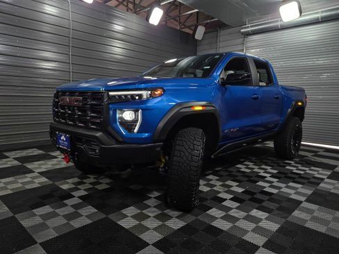 Used 2024 GMC Canyon AT4X w/ AT4X AEV Edition image 41