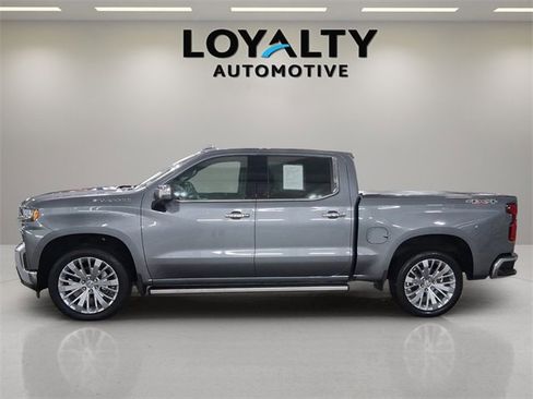 Used 2022 Chevrolet Silverado 1500 LTZ w/ Technology Package image 2