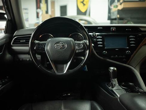 Used 2020 Toyota Camry SE w/ Carpet Mat Package FWD image 18