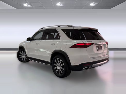 Used 2025 Mercedes-Benz GLE 450e 4MATIC image 3