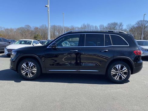 Certified 2025 Mercedes-Benz GLB 250 image 8