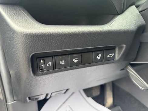 Used 2022 Toyota RAV4 XLE w/ Convenience Package AWD/4WD image 26